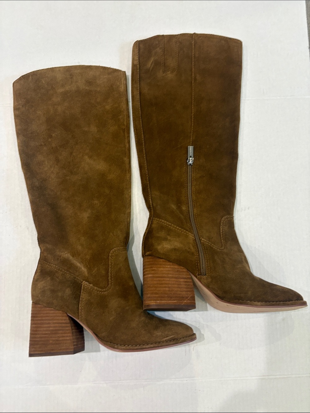 NWOT VINCE CAMUTO Leather Leila Heeled Boots Size 9 - Picture 16 of 17